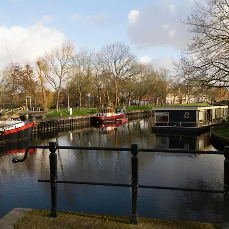 Het Monumentje 別荘 *